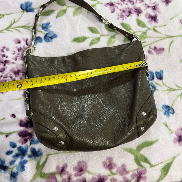 Coach Brown Leather Shoulder Bag w/ purple lining - Picture 4 of 13